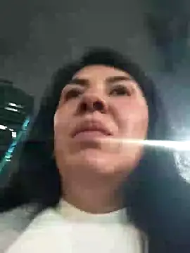 aisha latina online show from 01/25/25, 12:17