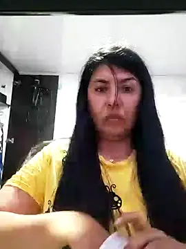 aisha latina online show from 01/29/25, 02:40