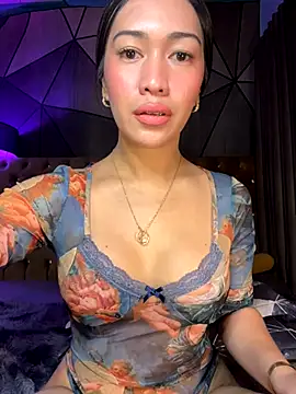 Snapshot of Jasmine_Elcock chatting on 09/25/25, 02:37 Jasmine Elcock online show from 09/25/25, 02:37