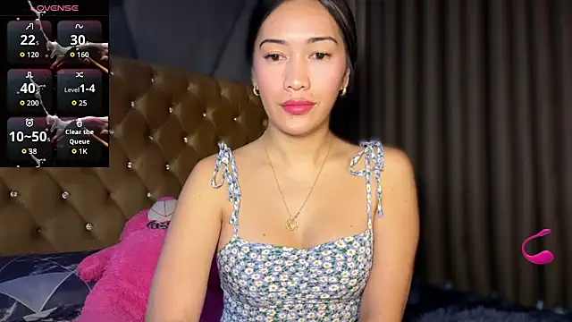 Snapshot of Jasmine_Elcock chatting on 10/02/25, 03:52 Jasmine Elcock online show from 10/02/25, 03:52