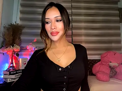 Snapshot of Jasmine_Elcock chatting on 10/26/25, 07:42 Jasmine Elcock online show from 10/26/25, 07:42