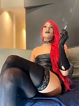 Snapshot of Lia_Jones77 chatting on 10/18/25, 05:03 Lia Jones77 online show from 10/18/25, 05:03