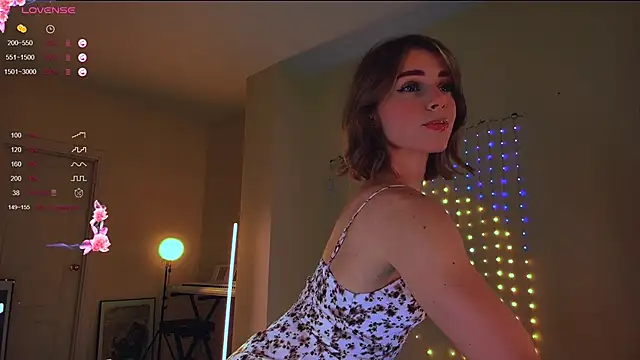 Arielle  03 online show from 12/21/25, 10:06