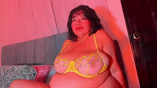 Snapshot of karlablue_ chatting on 12/21/24, 03:03 karlablue online show from 12/21/24, 03:03