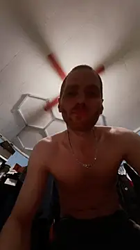 Cloudd Kingg Iceyyy online show from 05/25/26, 01:17