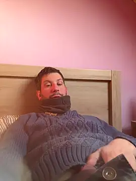 Taxidriver1988 online show from 12/15/25, 02:43