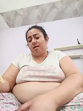 agathaxxx-69 online show from 02/20/26, 03:01