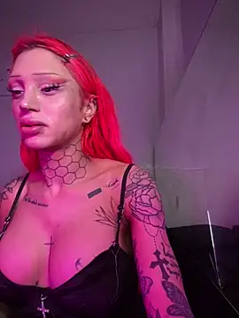 Snapshot of hiraheliss chatting on 02/25/26, 07:18 hiraheliss online show from 02/25/26, 07:18