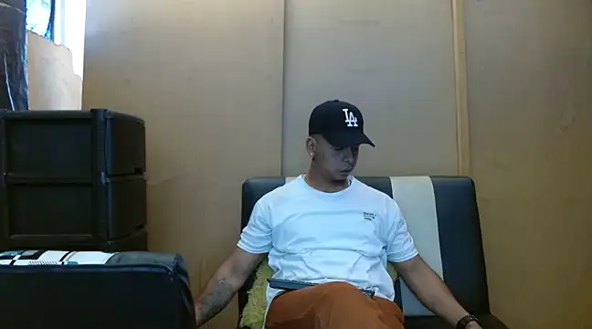 Black hot266 online show from 12/10/24, 01:33