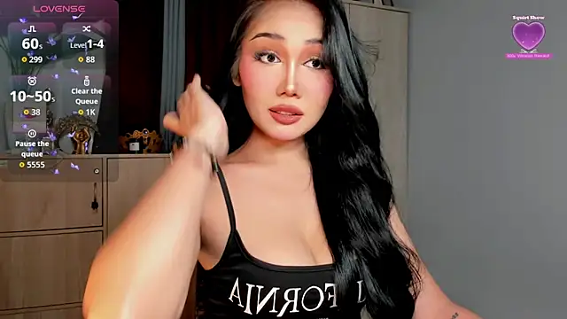 Snapshot of Icon1c_LiLy chatting on 06/21/26, 06:10 Icon1c LiLy online show from 06/21/26, 06:10