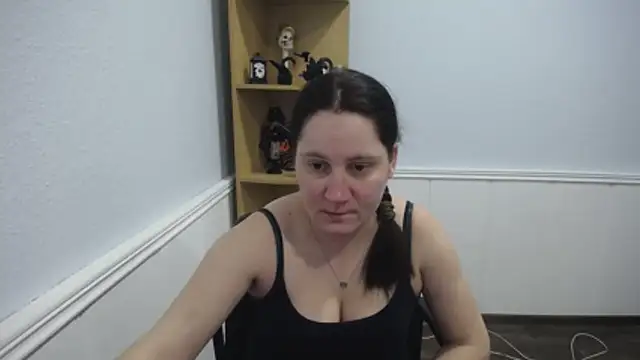 JosieJun  online show from 12/15/25, 06:23