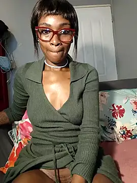 Snapshot of HoneyDropsX chatting on 07/17/26, 05:36 HoneyDropsX online show from 07/17/26, 05:36
