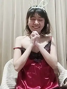 Snapshot of Little_suzy5 chatting on 03/07/25, 01:40 Little suzy5 online show from 03/07/25, 01:40