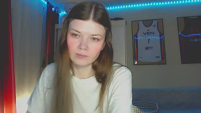 Snapshot of Klementa chatting on 08/06/26, 06:10 Klementa online show from 08/06/26, 06:10