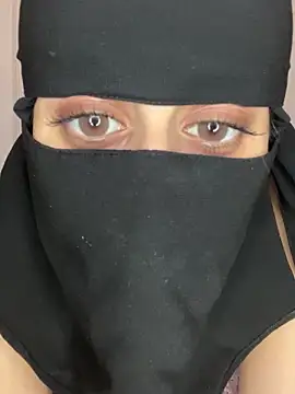 Snapshot of arabiaAna chatting on 09/09/25, 09:47 arabiaAna online show from 09/09/25, 09:47