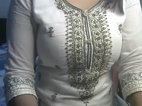 SiaraSiyA online show from 01/11/25, 04:14