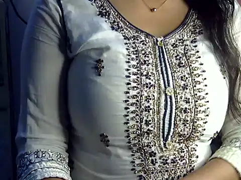 SiaraSiyA online show from 01/07/26, 06:43