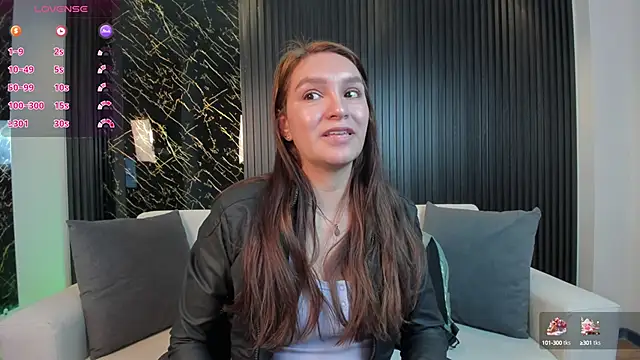 miataylorr1 online show from 12/16/24, 01:32