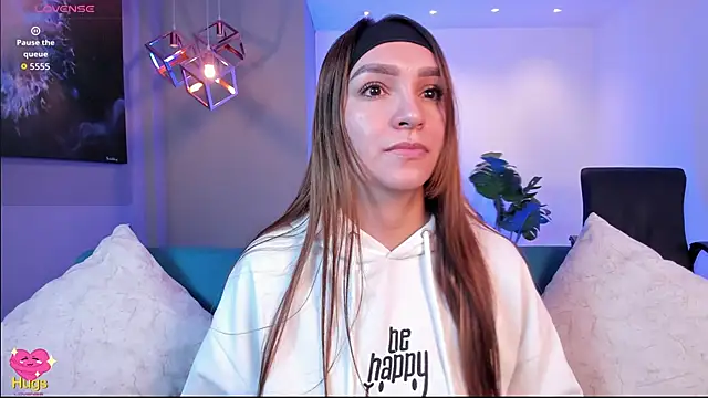 miataylorr1 online show from 11/14/25, 12:04