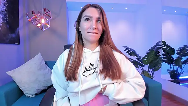 miataylorr1 online show from 11/22/25, 11:42