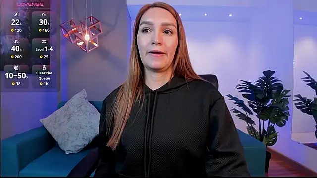 miataylorr1 online show from 02/10/26, 12:20