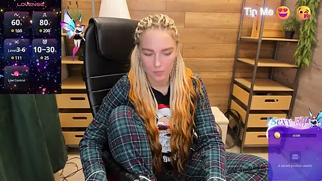  fiona Love online show from 12/03/24, 09:23