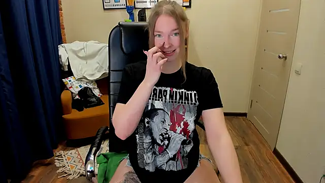  fiona Love online show from 02/17/26, 08:15