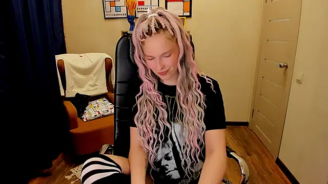  fiona Love online show from 02/25/26, 08:07