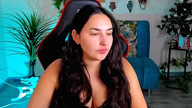 CeceliaJohnson online show from 12/18/25, 08:09