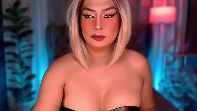 QUEEN GIAMOORE69 online show from 02/13/26, 09:44