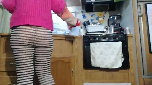 sexyinpantyhose online show from 12/07/24, 08:44