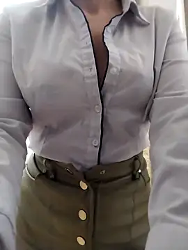 baby sweet girl  online show from 03/10/25, 12:51