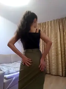 baby sweet girl  online show from 03/01/26, 11:07