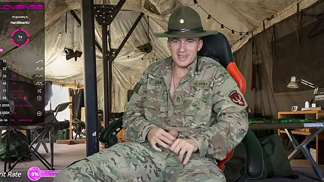 hornystripman97 online show from 12/03/24, 04:14