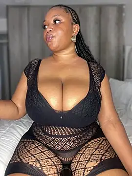 Hyra Ari online show from 02/05/26, 02:11