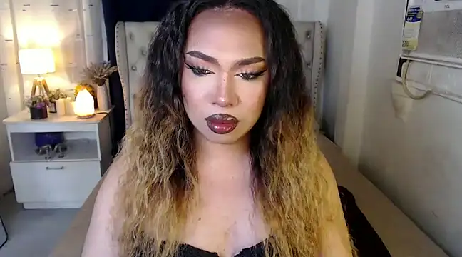 RebecaNextToYou online show from 01/06/25, 05:49