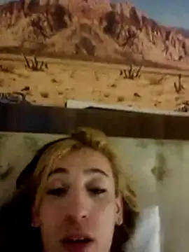 Snapshot of andreahhill chatting on 06/05/26, 01:56 andreahhill online show from 06/05/26, 01:56