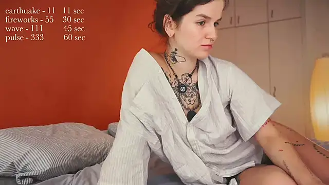 bbambi  online show from 05/17/26, 10:33