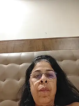 Susannemilf online show from 10/08/25, 01:25