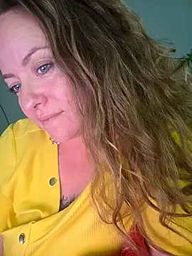 julimonroe online show from 04/06/26, 01:25