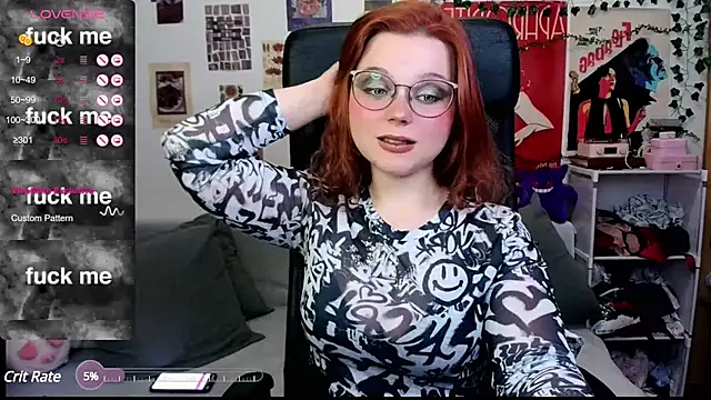 Snapshot of StellaMilla chatting on 02/13/25, 07:42 StellaMilla online show from 02/13/25, 07:42