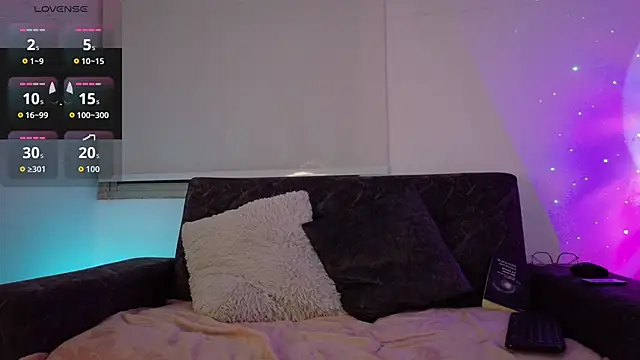 Snapshot of Lia_Tinez chatting on 10/29/25, 11:06 Lia Tinez online show from 10/29/25, 11:06