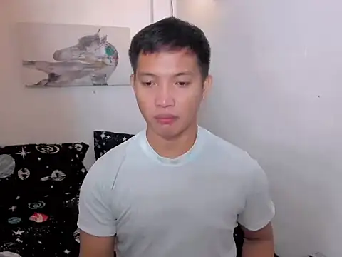 Snapshot of xSebastian19 chatting on 11/19/25, 02:17 xSebastian19 online show from 11/19/25, 02:17