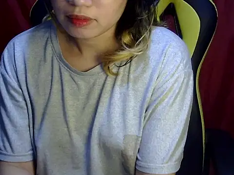 Snapshot of ___zurIII09_ chatting on 03/21/25, 10:39 zurIII09 online show from 03/21/25, 10:39