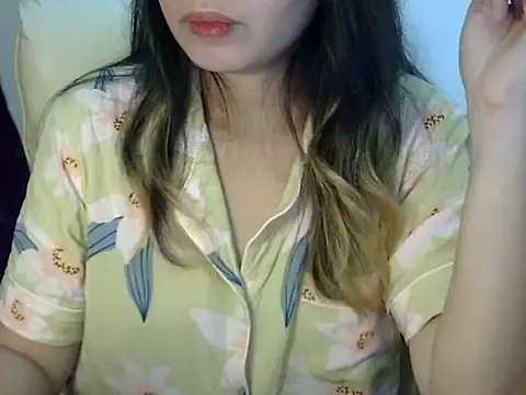 Snapshot of ___zurIII09_ chatting on 09/28/25, 11:15 zurIII09 online show from 09/28/25, 11:15