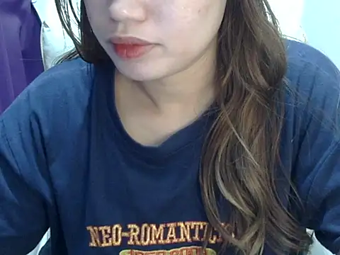    zurIII09  online show from 02/22/26, 10:36