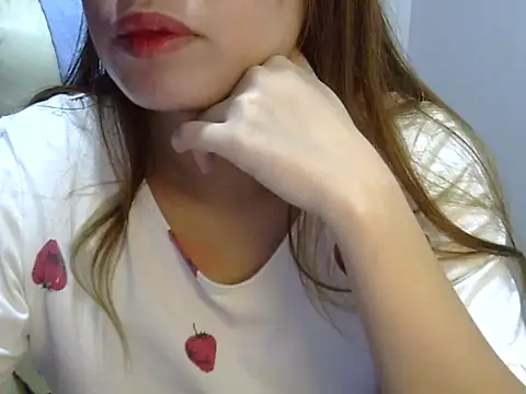    zurIII09  online show from 04/24/26, 07:49