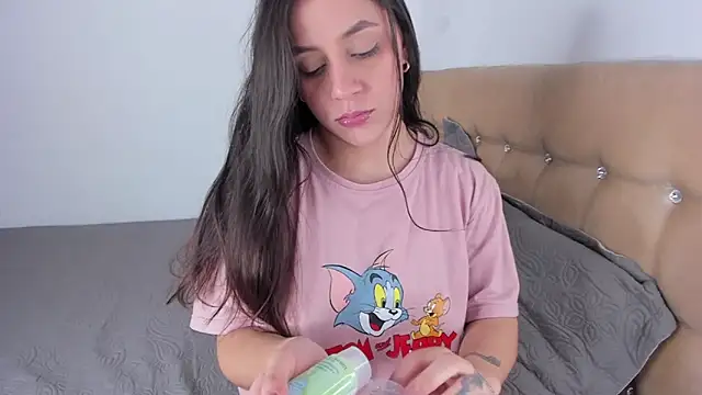 EmmaGrace1999 online show from 10/08/25, 02:25