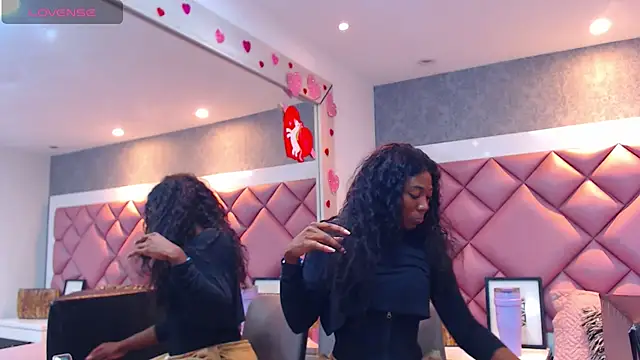 DanielaDuff online show from 10/21/25, 07:47