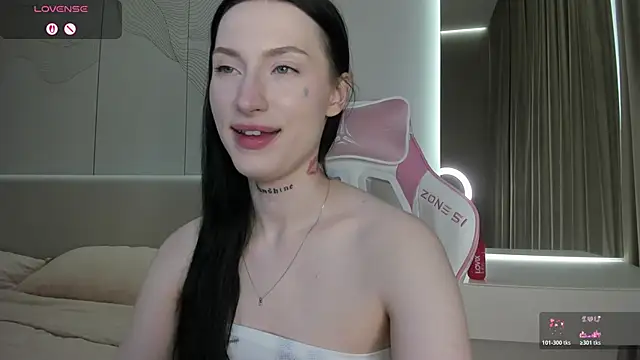 Snapshot of JenniferQueen11 chatting on 06/06/26, 06:12 JenniferQueen11 online show from 06/06/26, 06:12